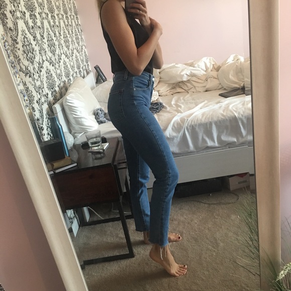 BDG high rise girlfriend jeans - open hem - Picture 2 of 11